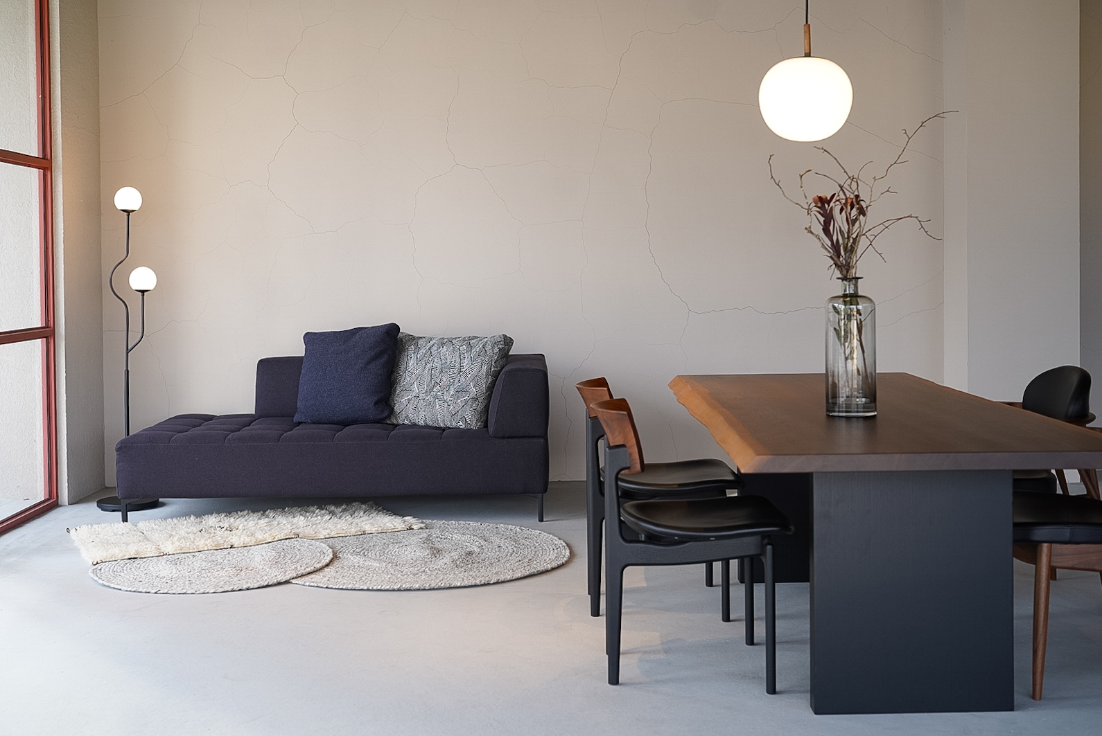 座った瞬間、思わず「おっ」と声が出る至高の座り心地のソファ formax FREEDOM フォルマックス フリーダム